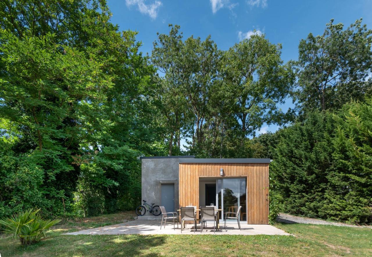 Le Chalet Airaines Bagian luar foto